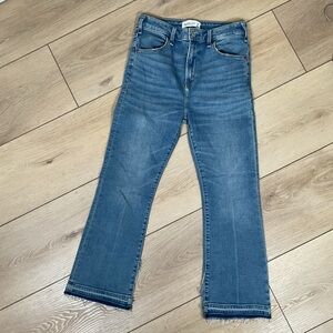 Abercrombie & Fitch Women’s High Rise‎ Ankle Flare Jeans Size 28